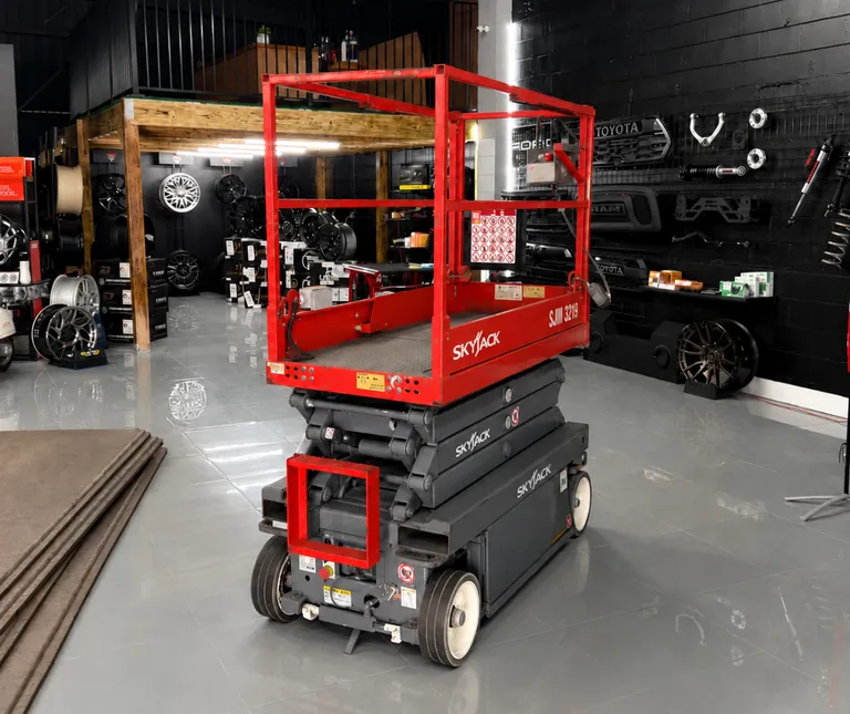 19-ft Skyjack electric scissor lift available from Service Rents LLC